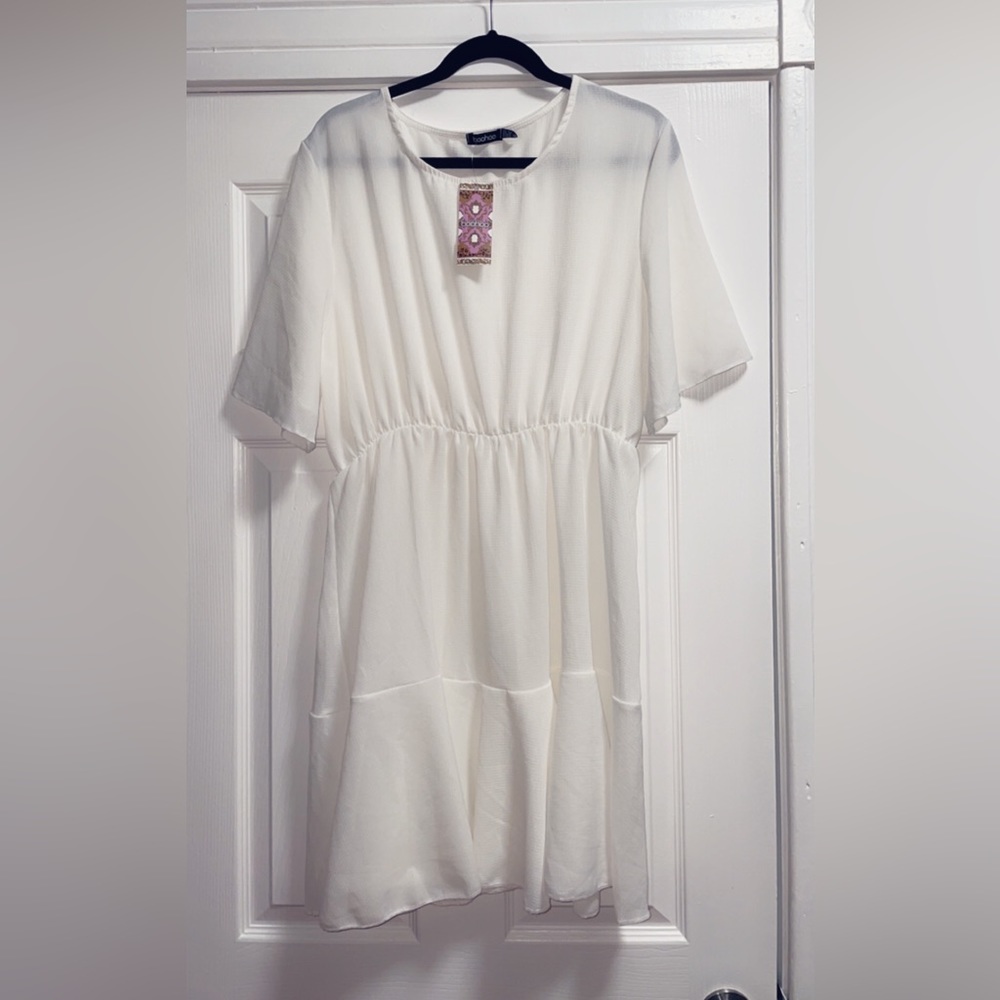 White tiered crepe smocked dress